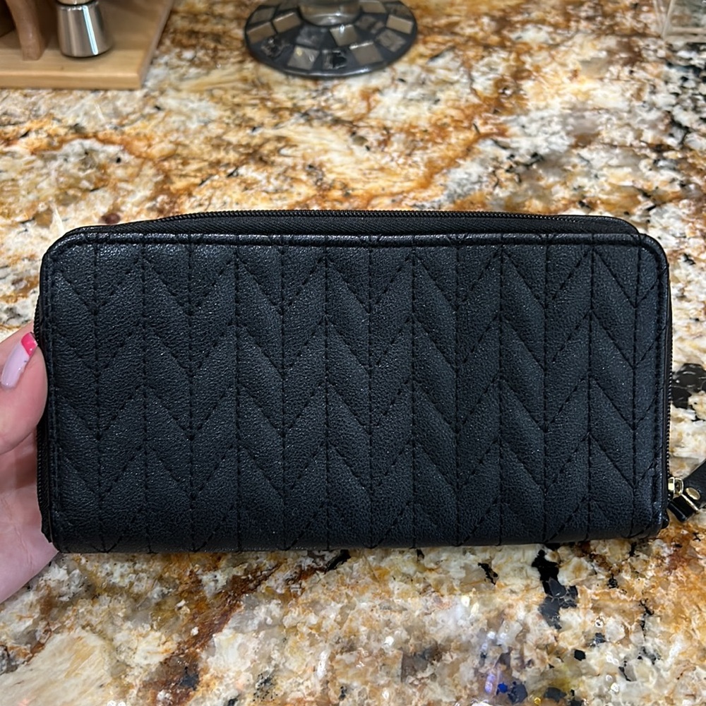 Jessica Simpson Wallet - Picture 5 of 5